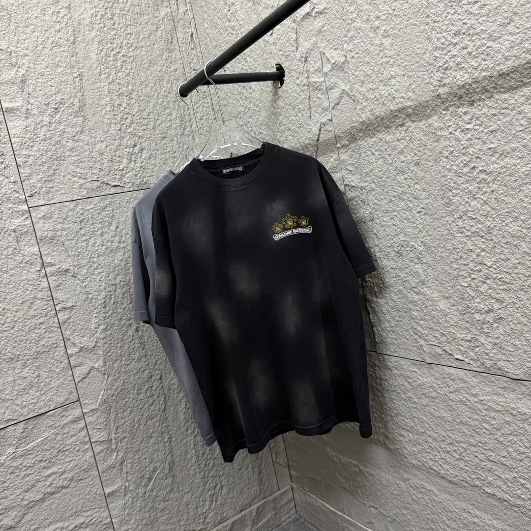 🅿️190 CH*Cro Heart 2025 Spring and Summer New Style Heavy pickling with gradient distressing Chest logo Classic Sanskrit horseshoe print Customized fabric Short-sleeved T-shirt Uniform for men and women Size: S M L